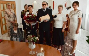Krystyna i Tadeusz Pobłoccy. Ślub USC Tuczno 23.12.1973r.