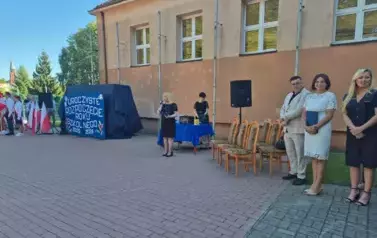Pani Dyrektor wita zaproszonych gości