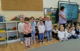 Występ dzieci z grupy maluszk&oacute;w.