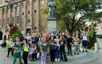 Zdjęcie do Wycieczka do Torunia uczni&oacute;w SP w Nowym Worowie w ramach programu Poznaj Polskę