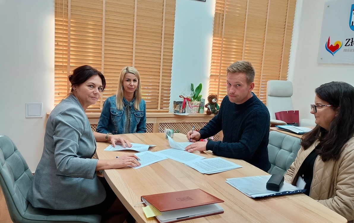 Podpisano umowę na remont dachu Szkoły Podstawowej nr 3 w Złocieńcu
